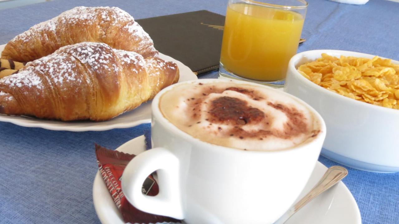 Bed and Breakfast Lecce Cplaza Екстер'єр фото